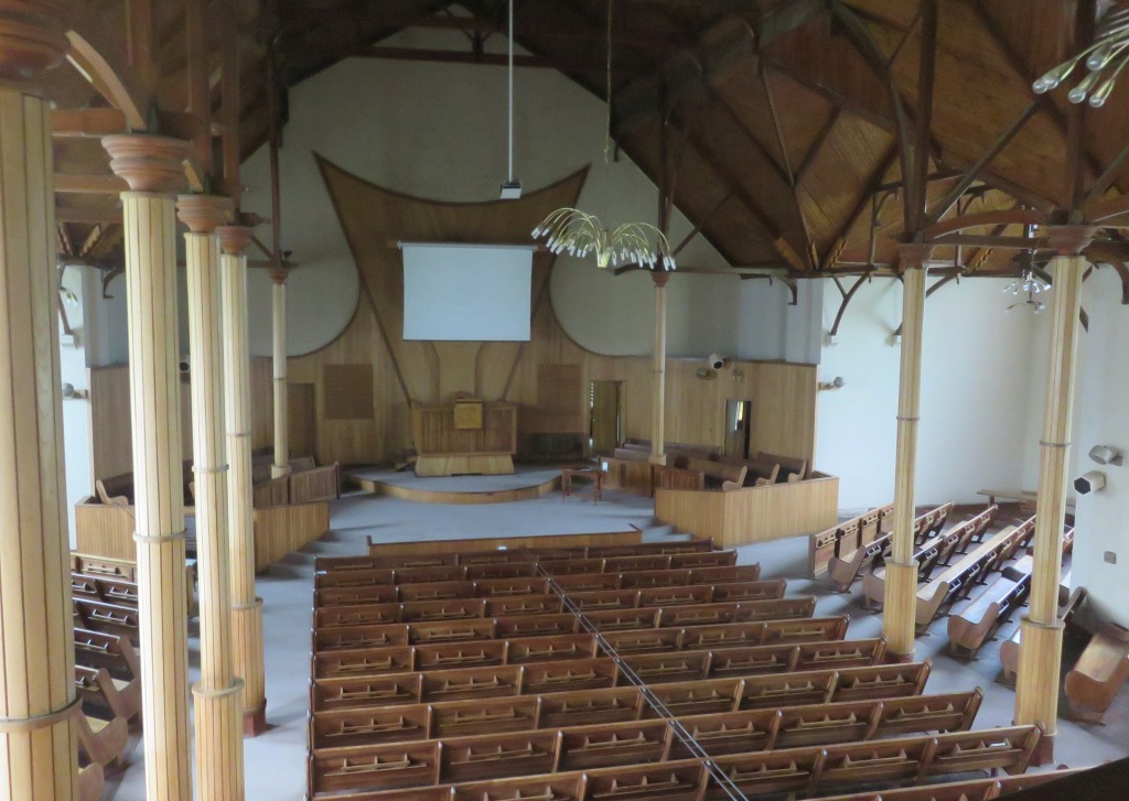 Senekal NG church inside